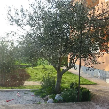 With Parking Space - 7420 Пула