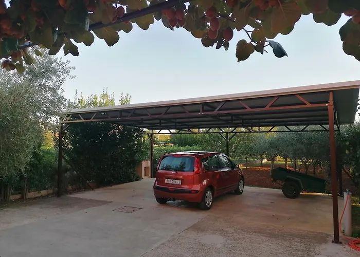 With Parking Space - 7420 Apartman