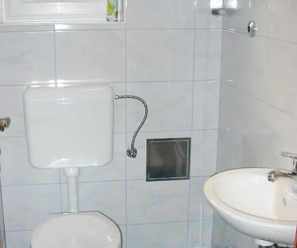 Apartman With Parking Space - 7420 *