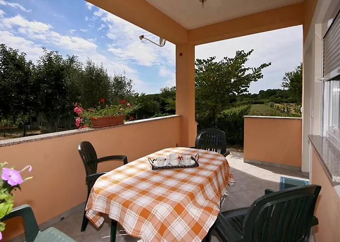 With Parking Space - 7420 Apartman