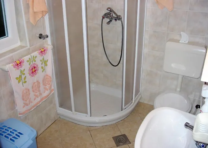 With Parking Space - 7420 Daire Pula